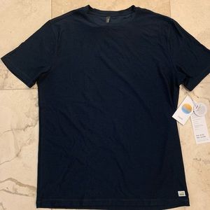 VUORI MENS TSHIRT LARGE